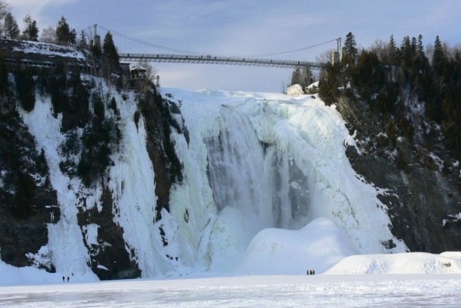 blue-red-paisaje-Montreal