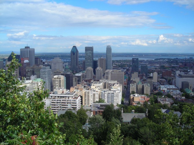 blue-red-paisaje-Canadá